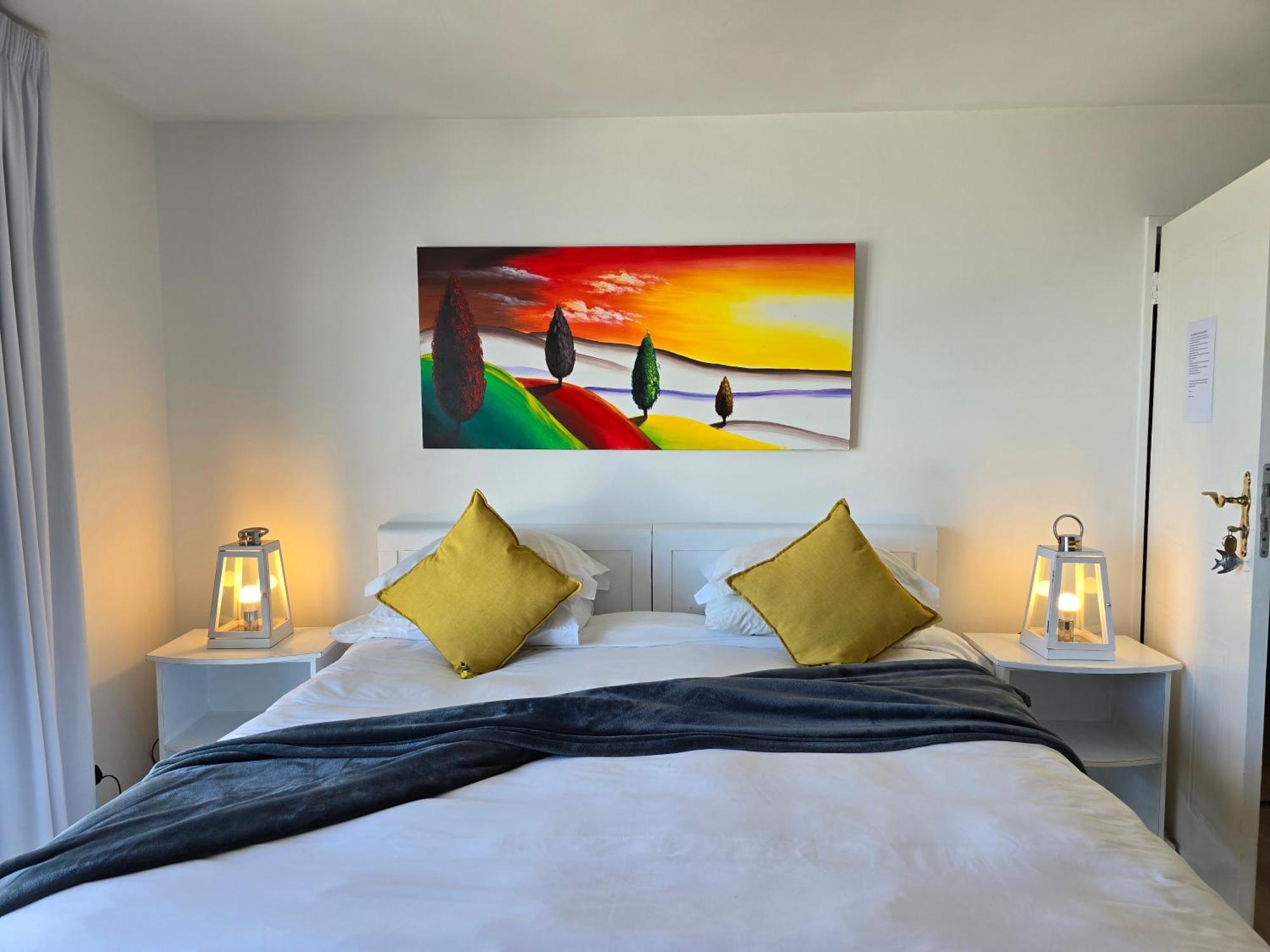 Swept Away Guesthouse - No-Loadshedding Yzerfontein Exterior photo