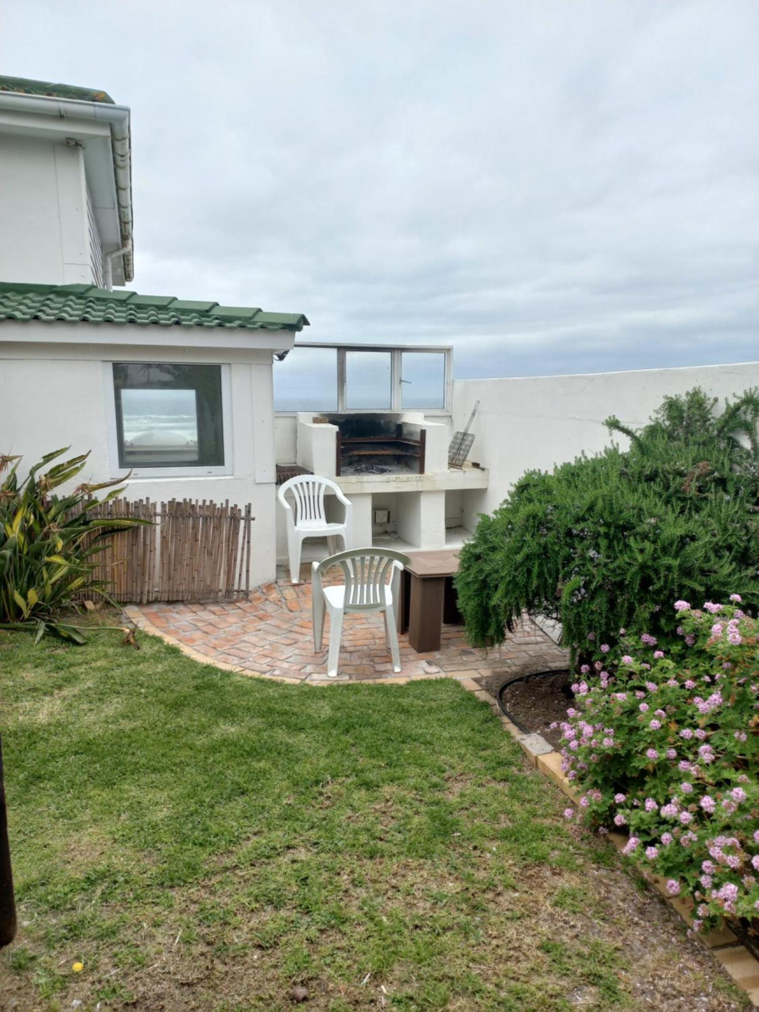 Swept Away Guesthouse - No-Loadshedding Yzerfontein Exterior photo