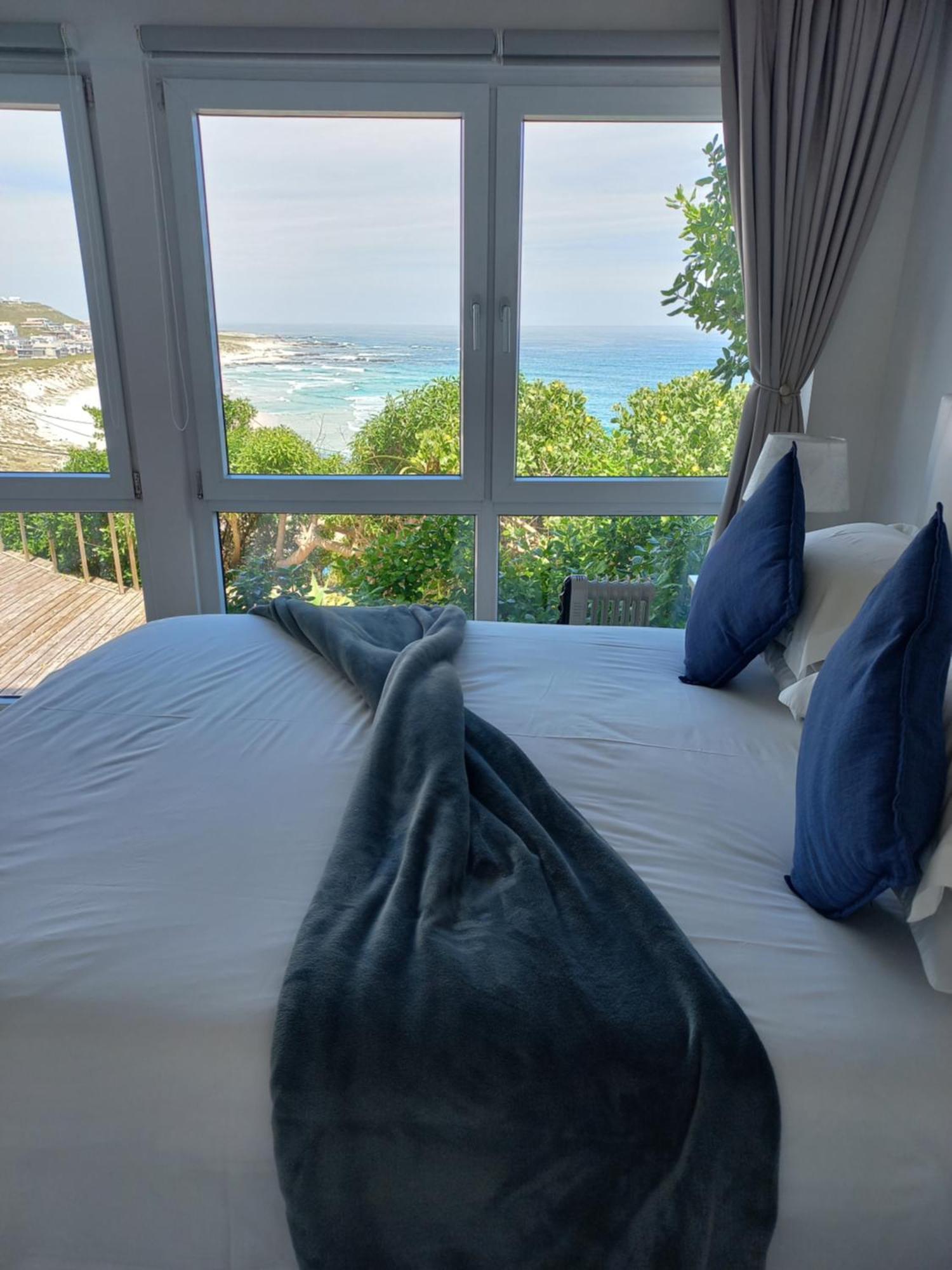 Swept Away Guesthouse - No-Loadshedding Yzerfontein Exterior photo