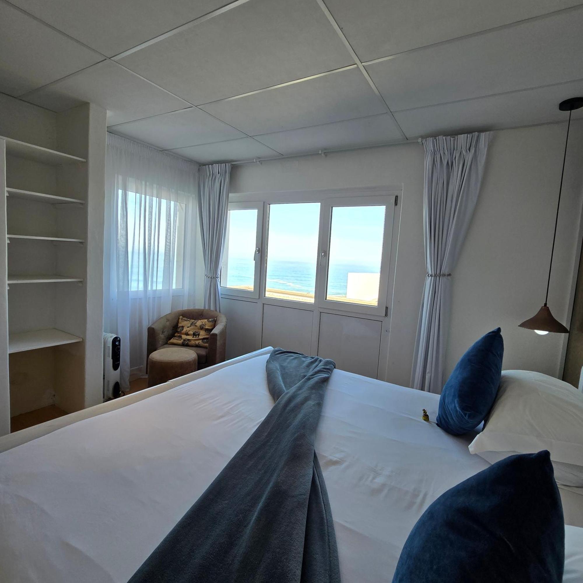 Swept Away Guesthouse - No-Loadshedding Yzerfontein Exterior photo